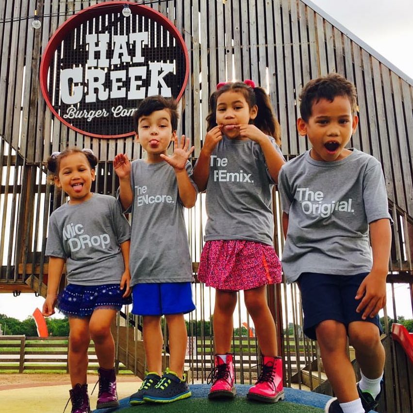 How To Take Family Pictures, Family Photos, Family Picture Ideas, Shirts Matching Couples